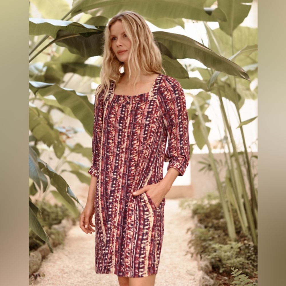 NWOT Garnet Hill Jardin Crêpe Dress